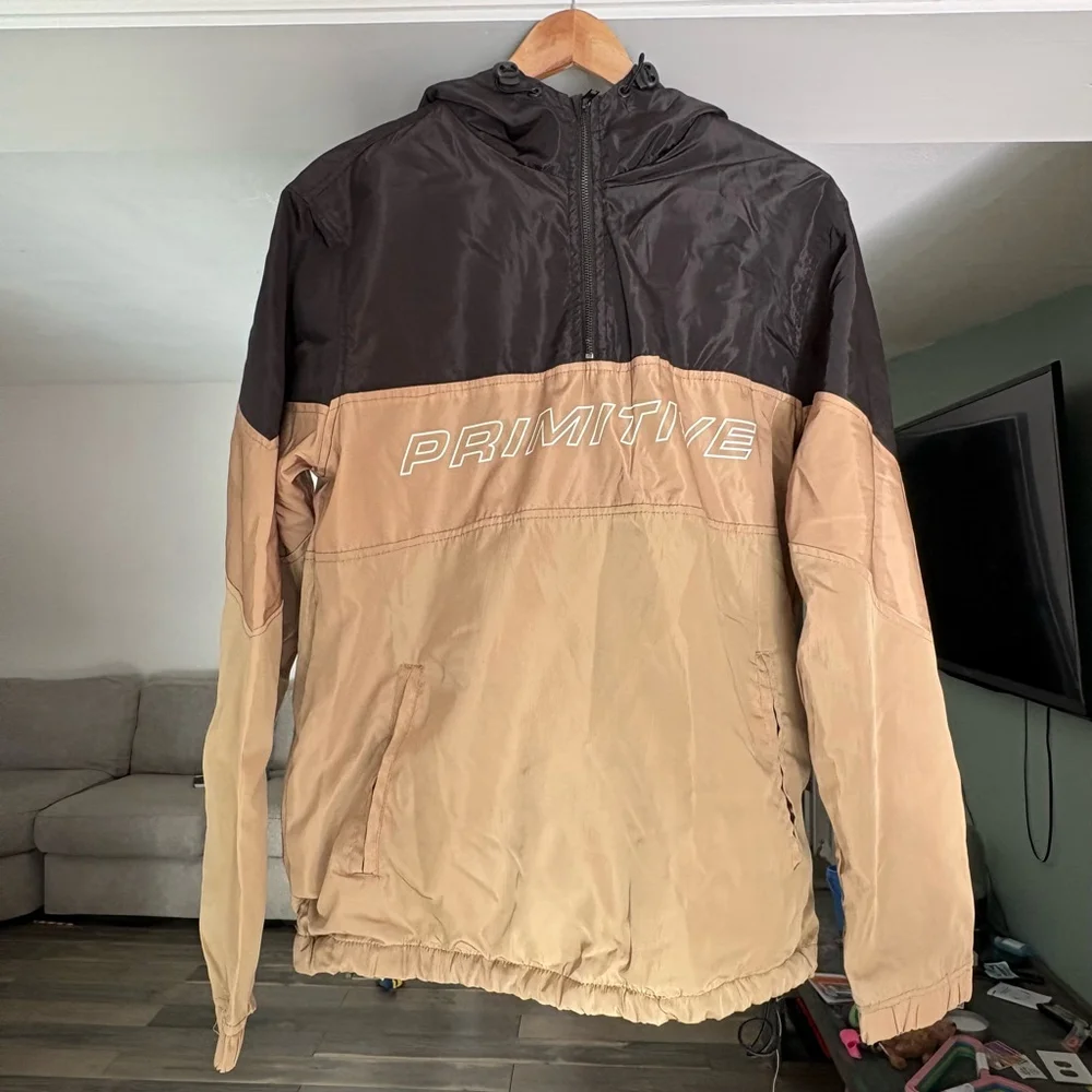Men's Primitive Gold Pack Levels Anorak Jacket size medium gold black pullover